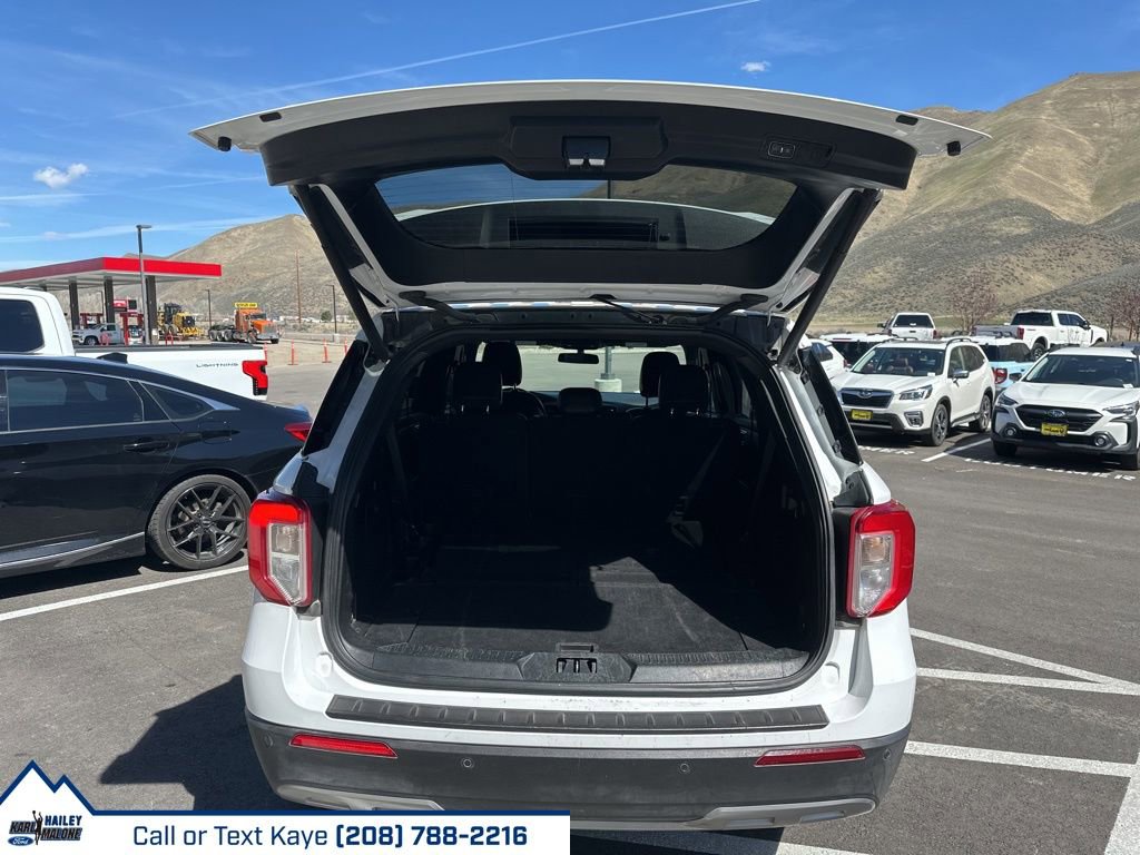 Used 2020 Ford Explorer XLT w/ Equipment Group 202A image 6