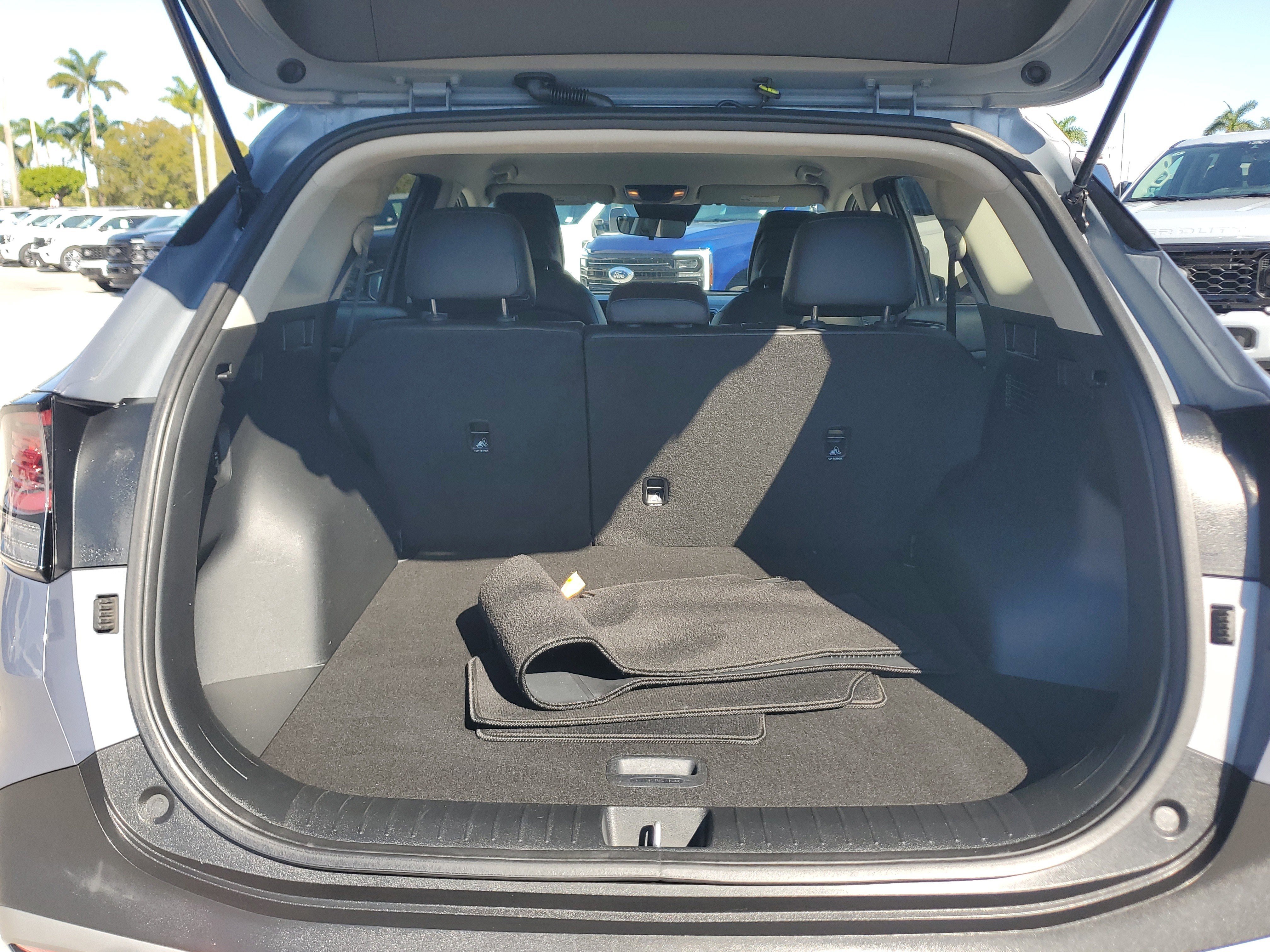 Used 2023 Kia Sportage EX image 16
