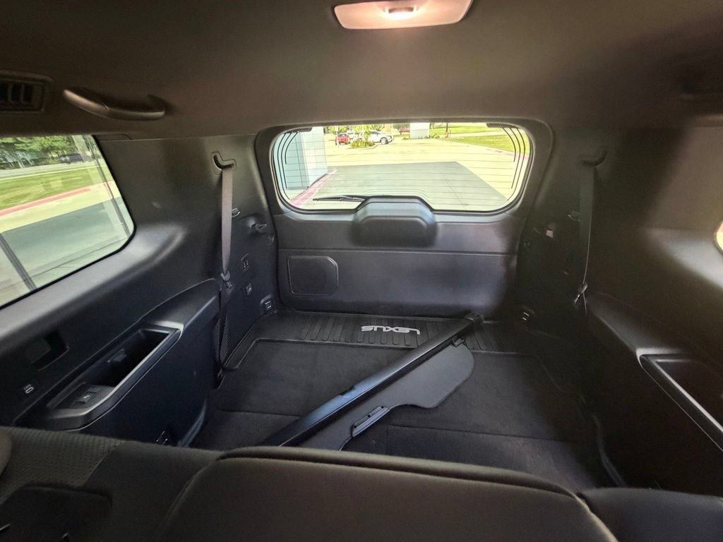 Used 2025 Lexus GX 550 w/ Cold Area Package AWD/4WD image 23