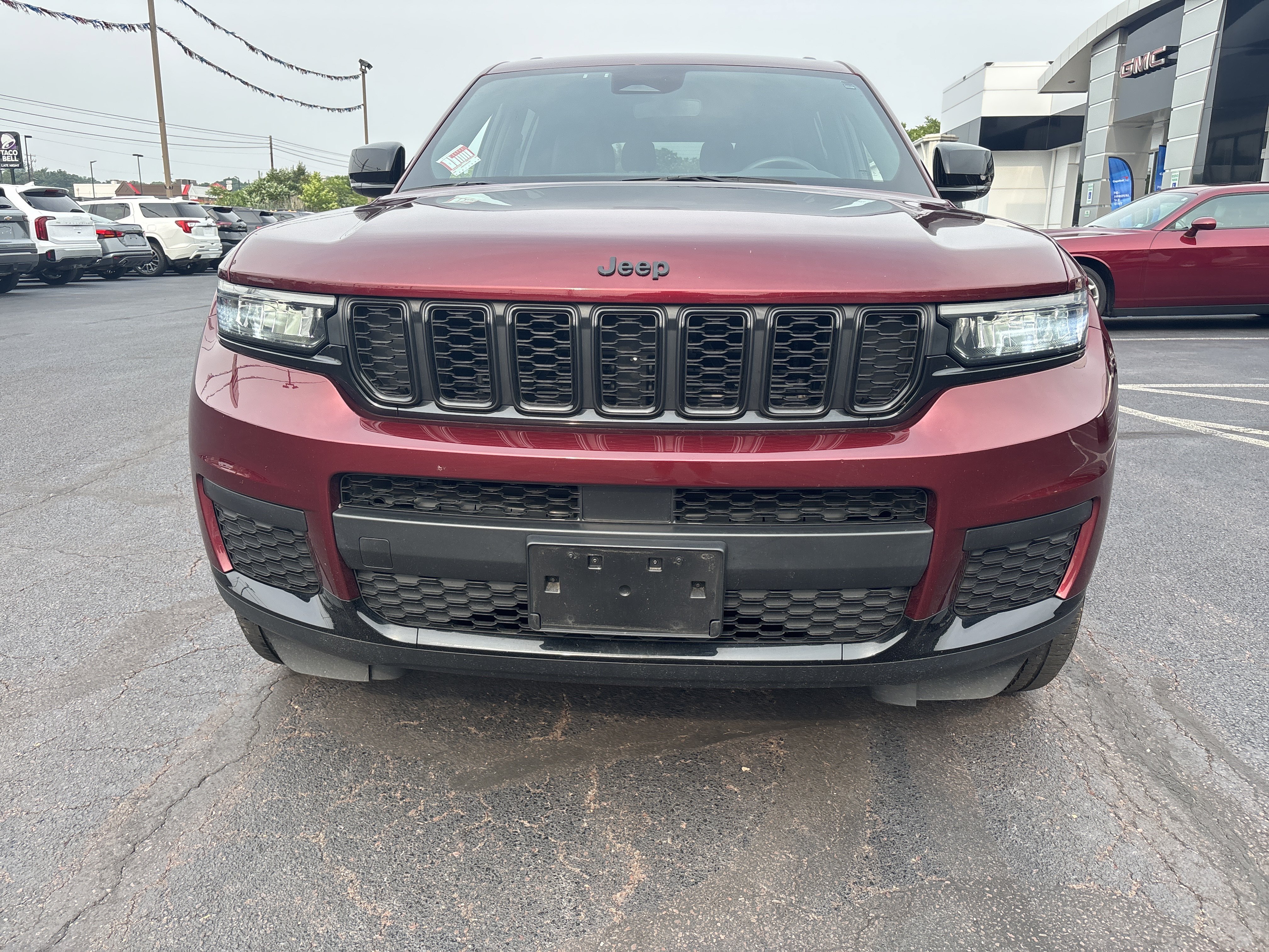 Used 2023 Jeep Grand Cherokee L Laredo AWD/4WD image 9