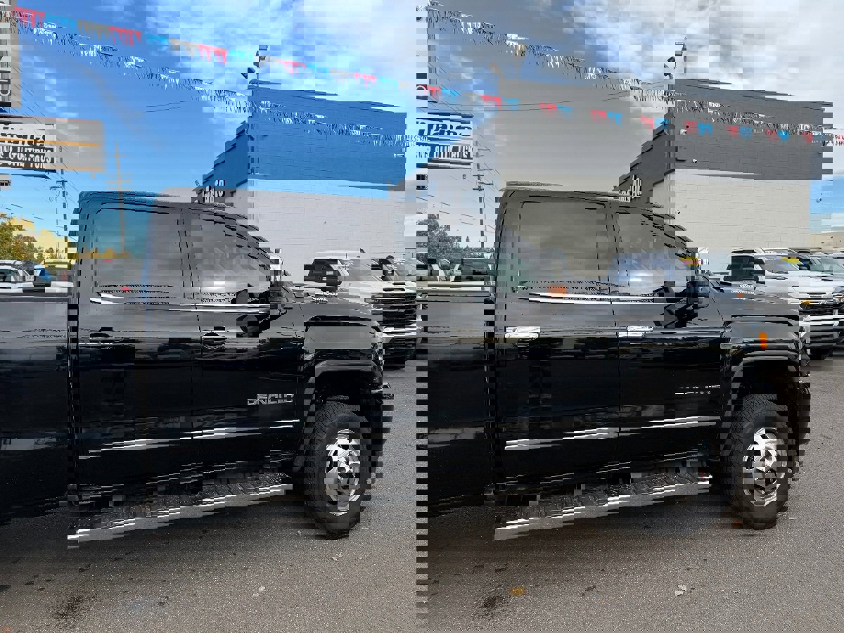 Used 2019 GMC Sierra 3500 Denali w/ Duramax Plus Package image 13