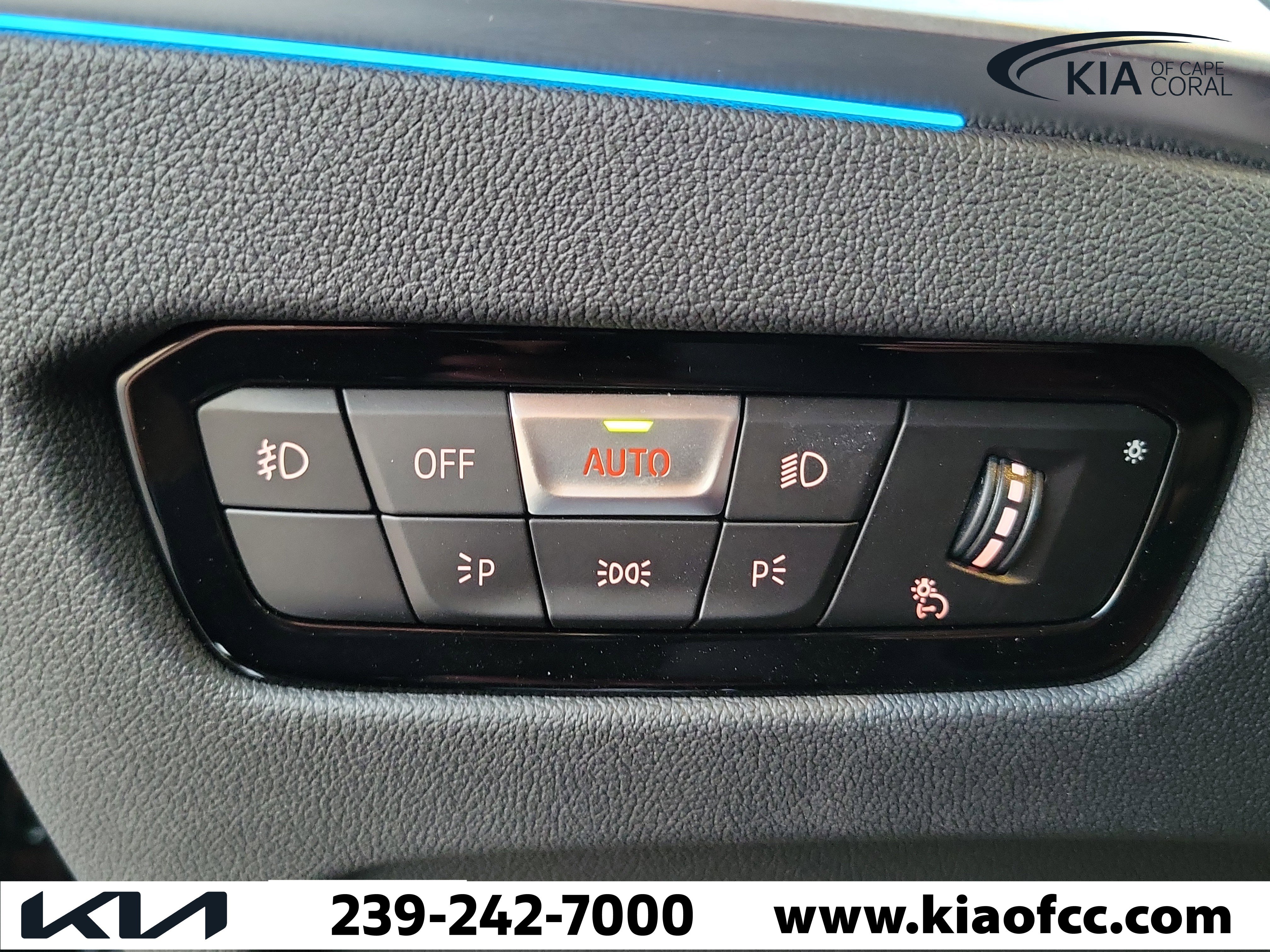 Used 2024 BMW 430i xDrive Coupe w/ M Sport Package image 13