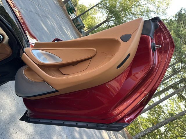 Used 2023 McLaren GT image 22