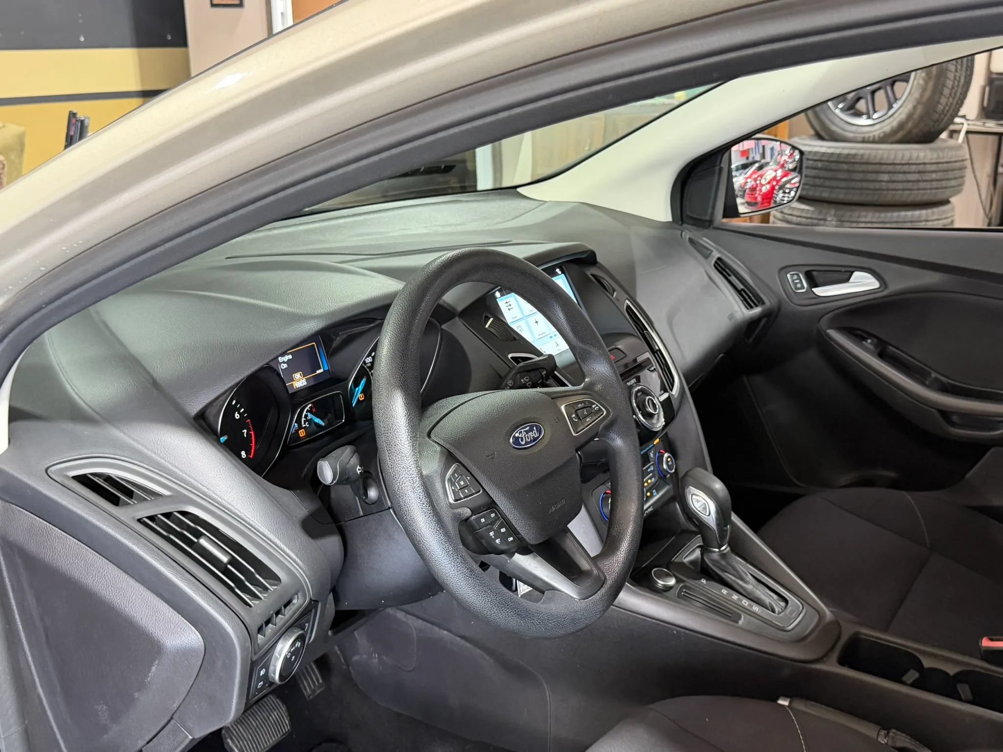 Used 2017 Ford Focus SEL w/ Interior Protection Package FWD image 14
