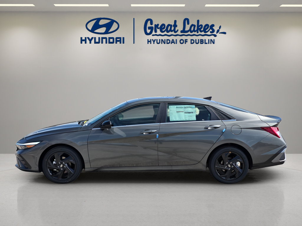 New 2026 Hyundai Elantra SEL Sport Premium FWD image 2