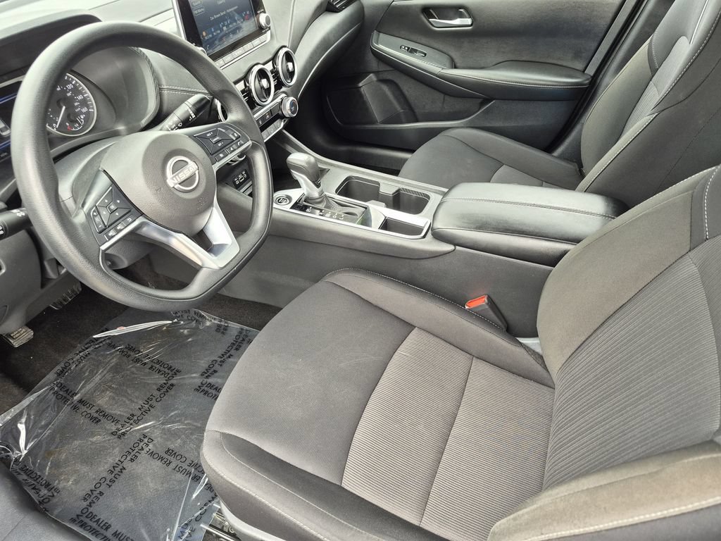 Used 2025 Nissan Sentra SV FWD image 22