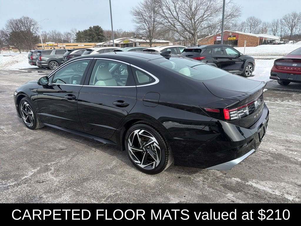 Certified 2024 Hyundai Sonata SEL w/ Convenience Package image 5