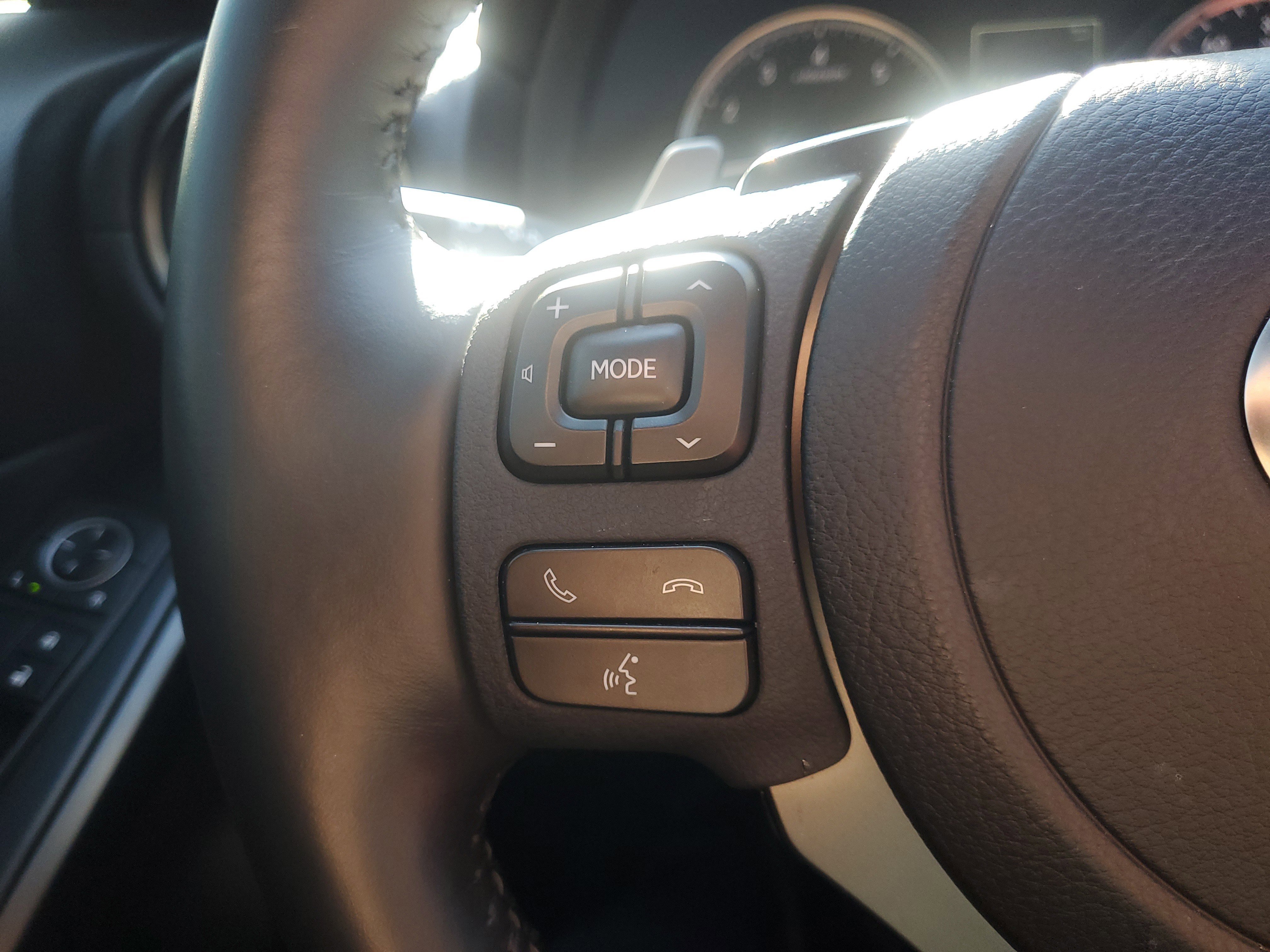 Used 2025 Lexus IS 300 w/ Premium Package RWD image 25