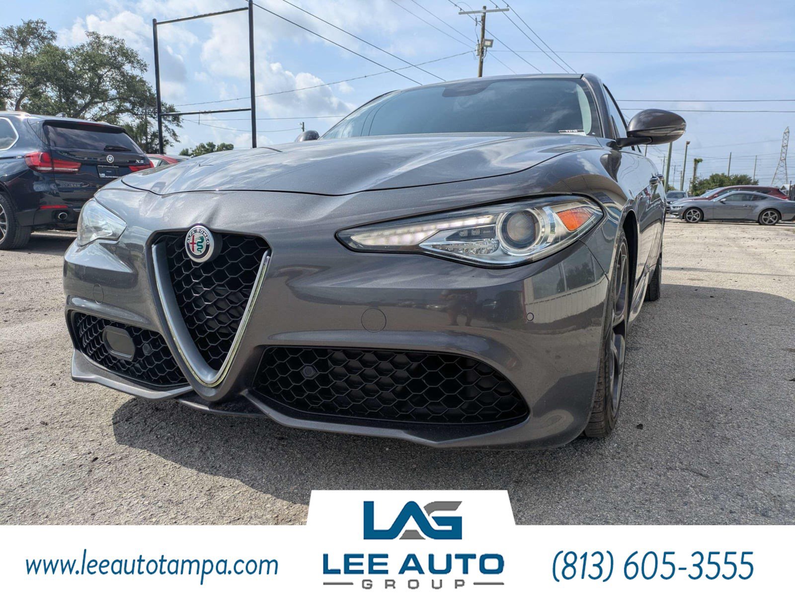 Used 2017 Alfa Romeo Giulia Ti w/ TI 19" Sport Package RWD image 7