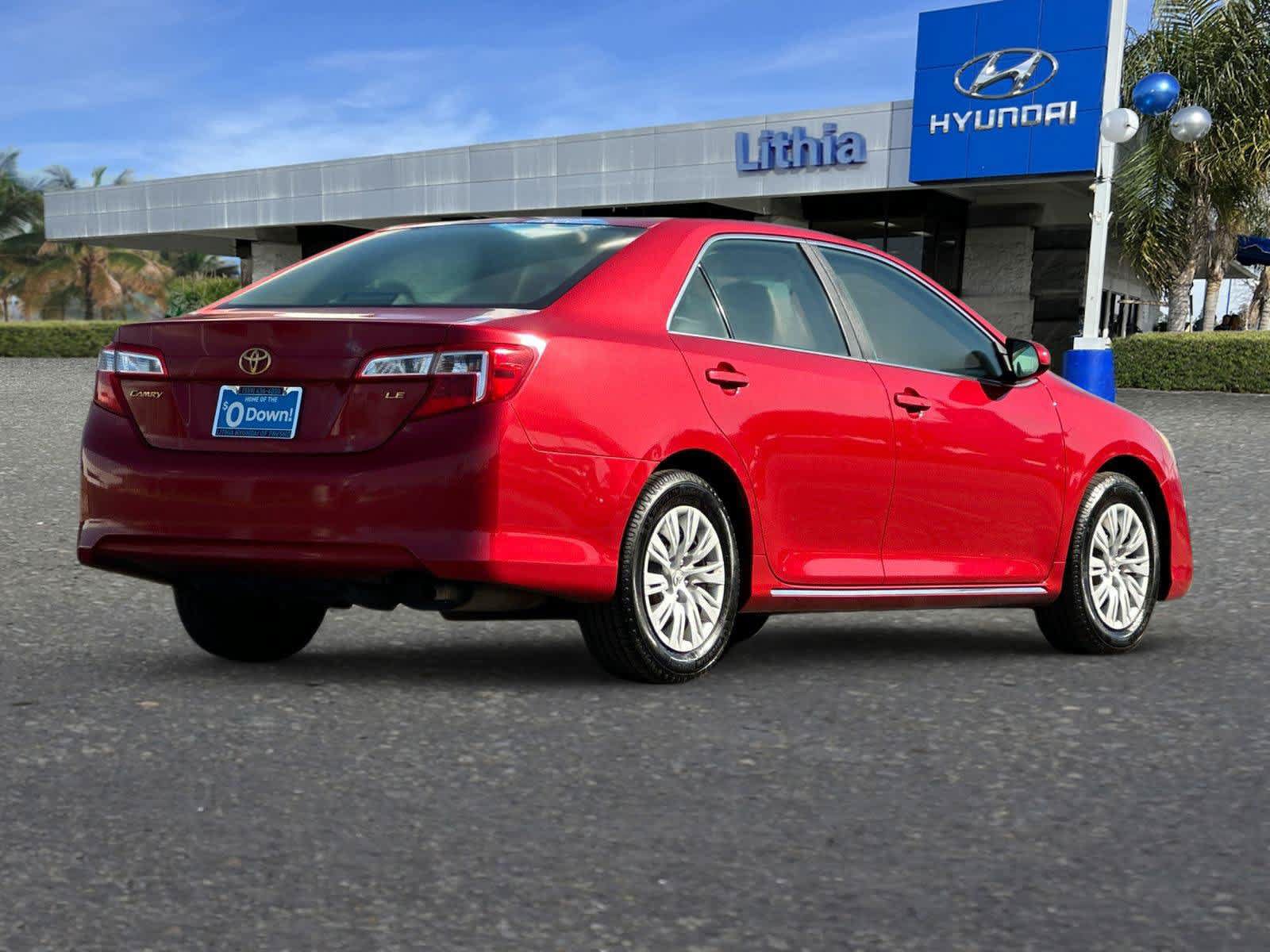 Used 2012 Toyota Camry LE FWD image 3