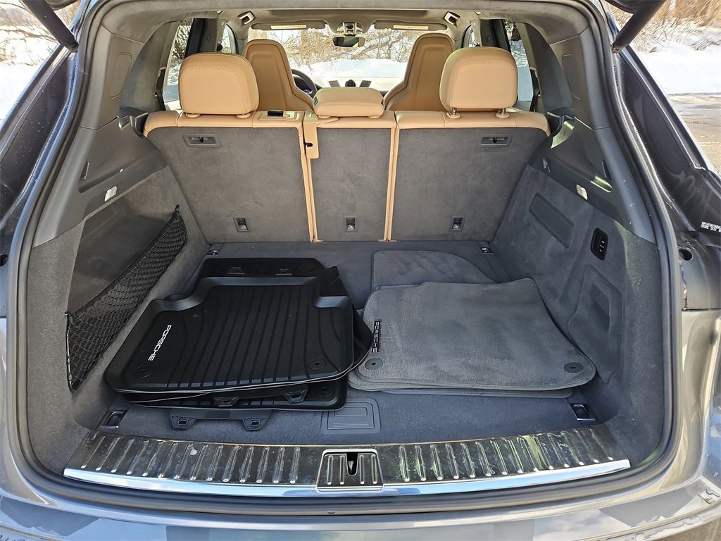 Used 2021 Porsche Cayenne Turbo image 37