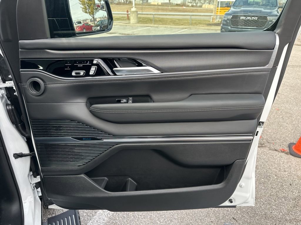 New 2026 Jeep Grand Wagoneer L Summit image 63