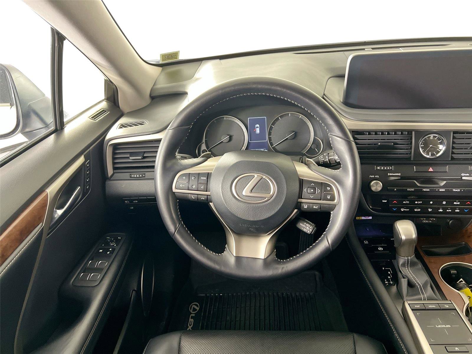 Used 2022 Lexus RX 350L Premium w/ Premium Package AWD/4WD image 22
