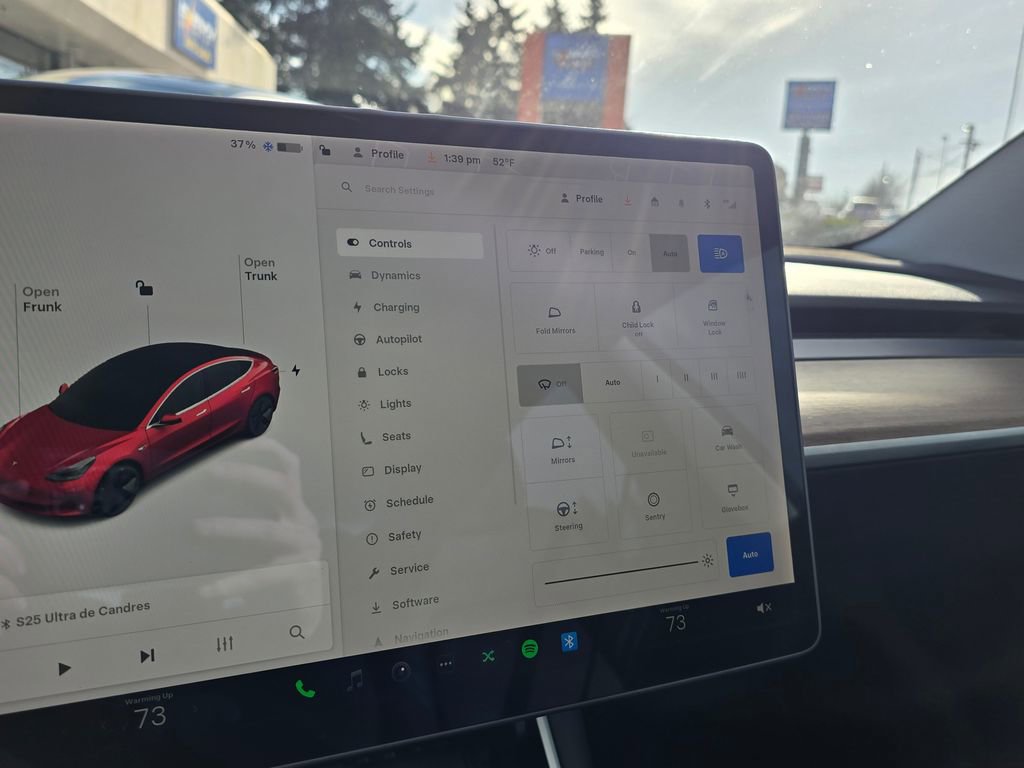 Used 2018 Tesla Model 3 Long Range RWD image 27