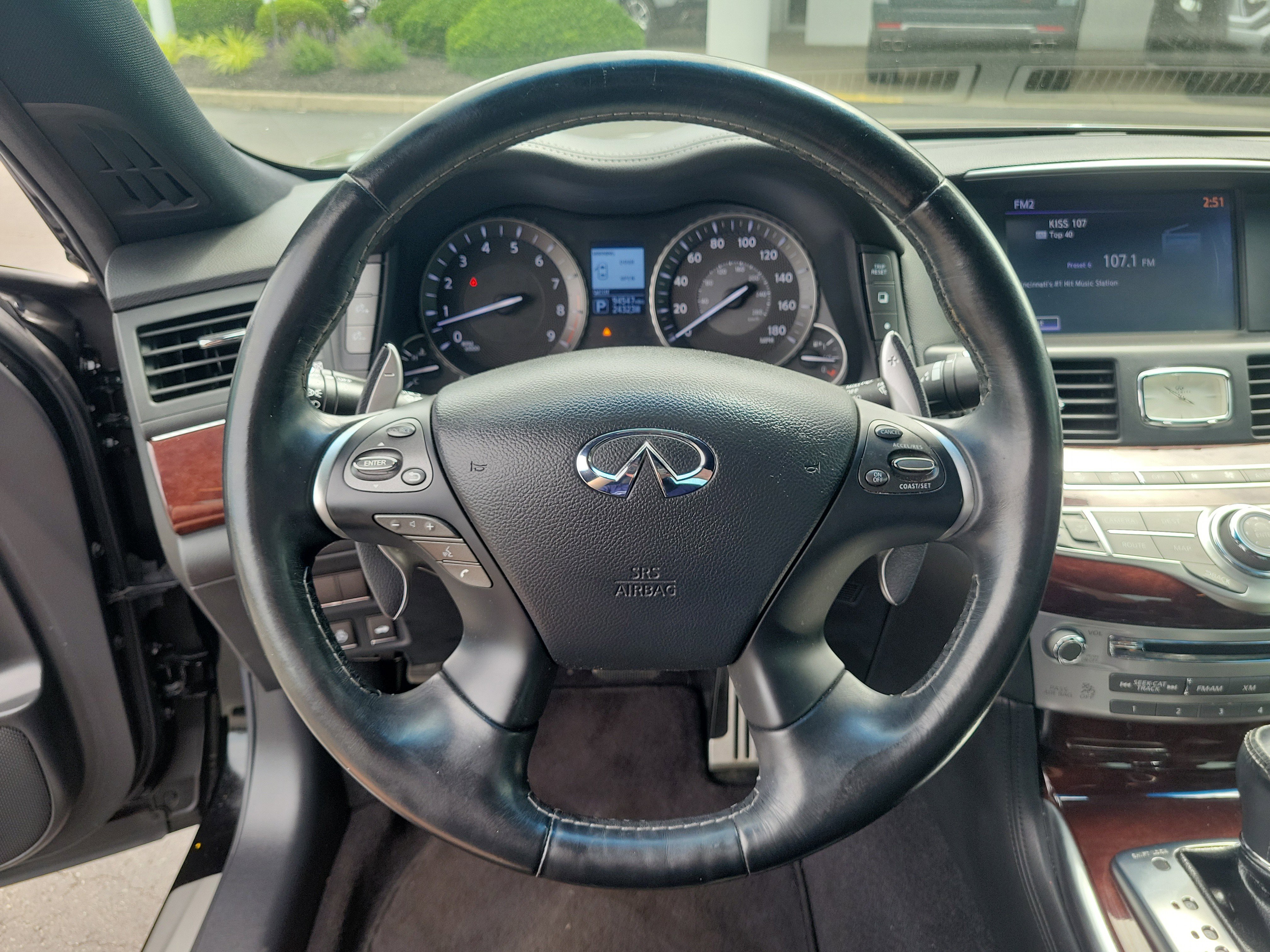 Used 2017 INFINITI Q70 3.7 w/ Sport Package AWD/4WD image 20