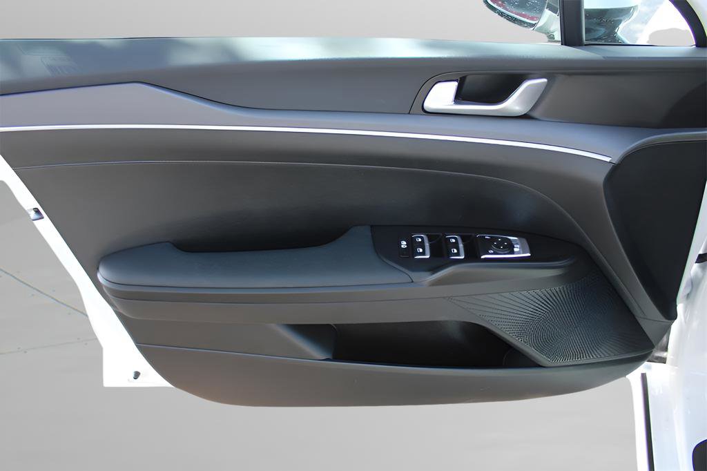 New 2026 Kia K5 LXS FWD image 15