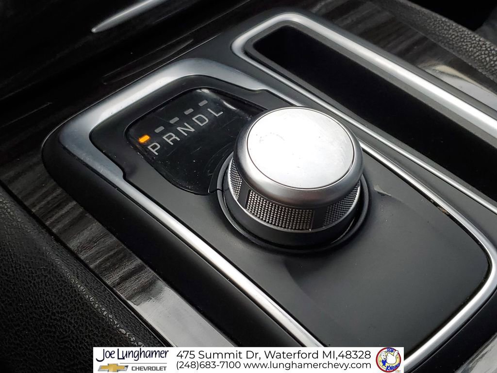 Used 2016 Chrysler 300 Limited image 16