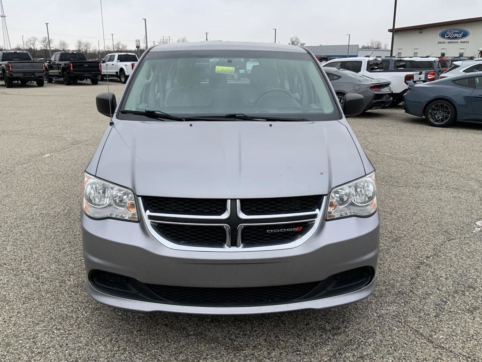 Used 2015 Dodge Grand Caravan American Value Package w/ UConnect Hands-Free Group image 3