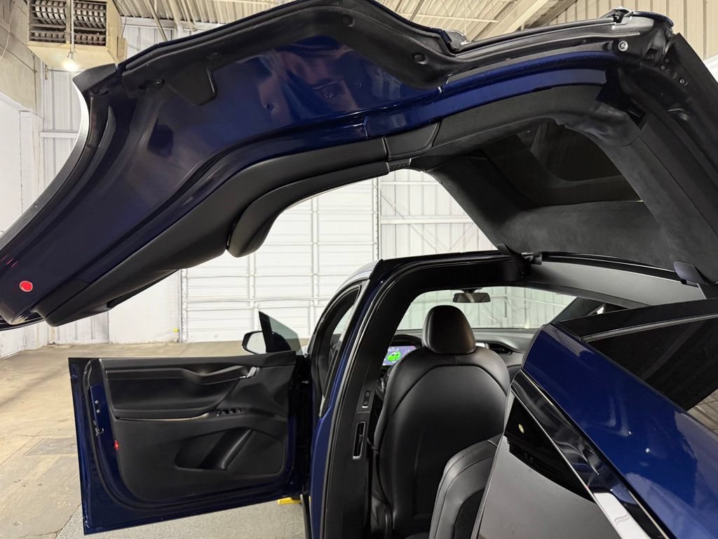 Used 2020 Tesla Model X Performance AWD/4WD image 28