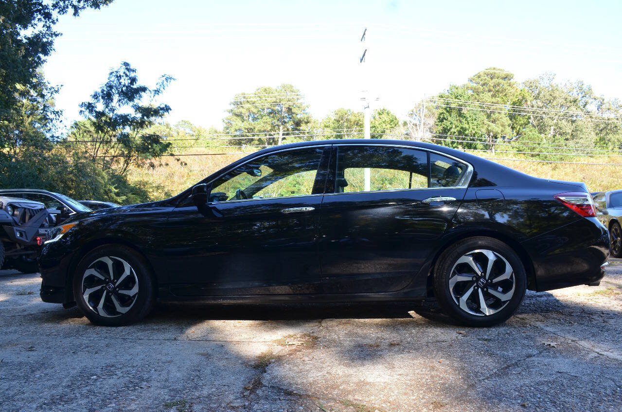 Used 2017 Honda Accord EX-L image 11