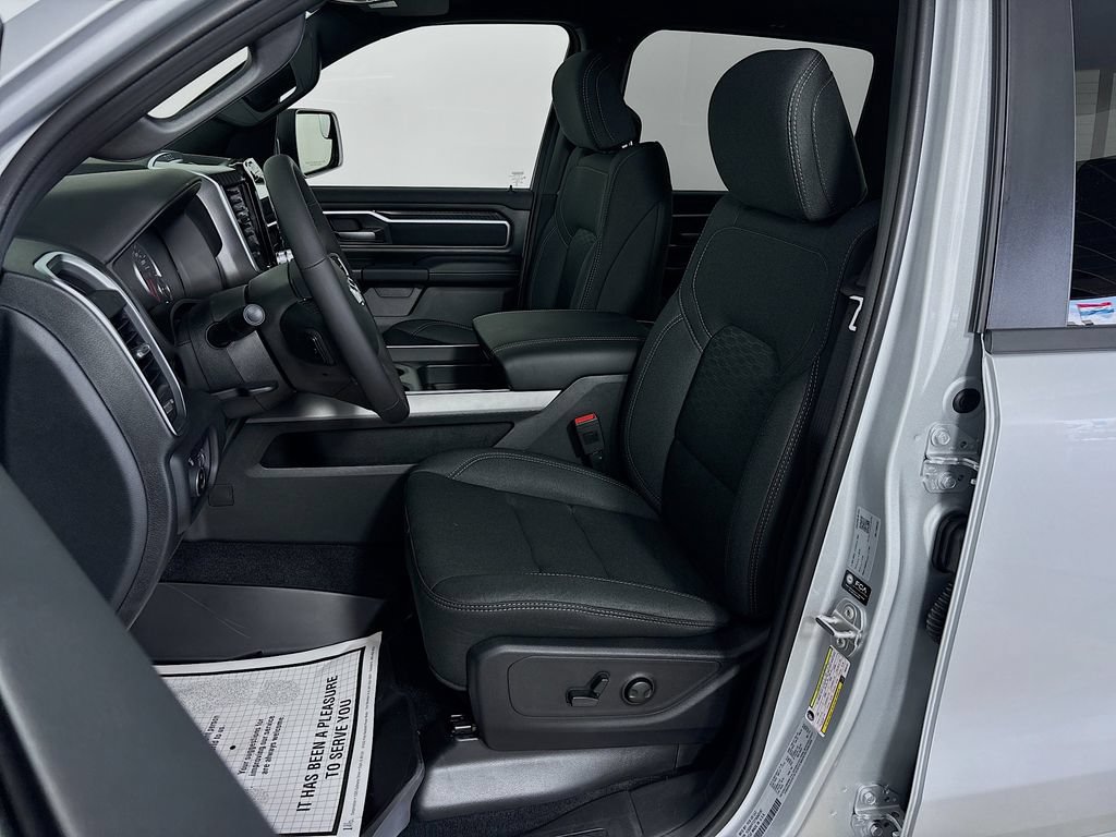New 2026 RAM 1500 Big Horn AWD/4WD image 11