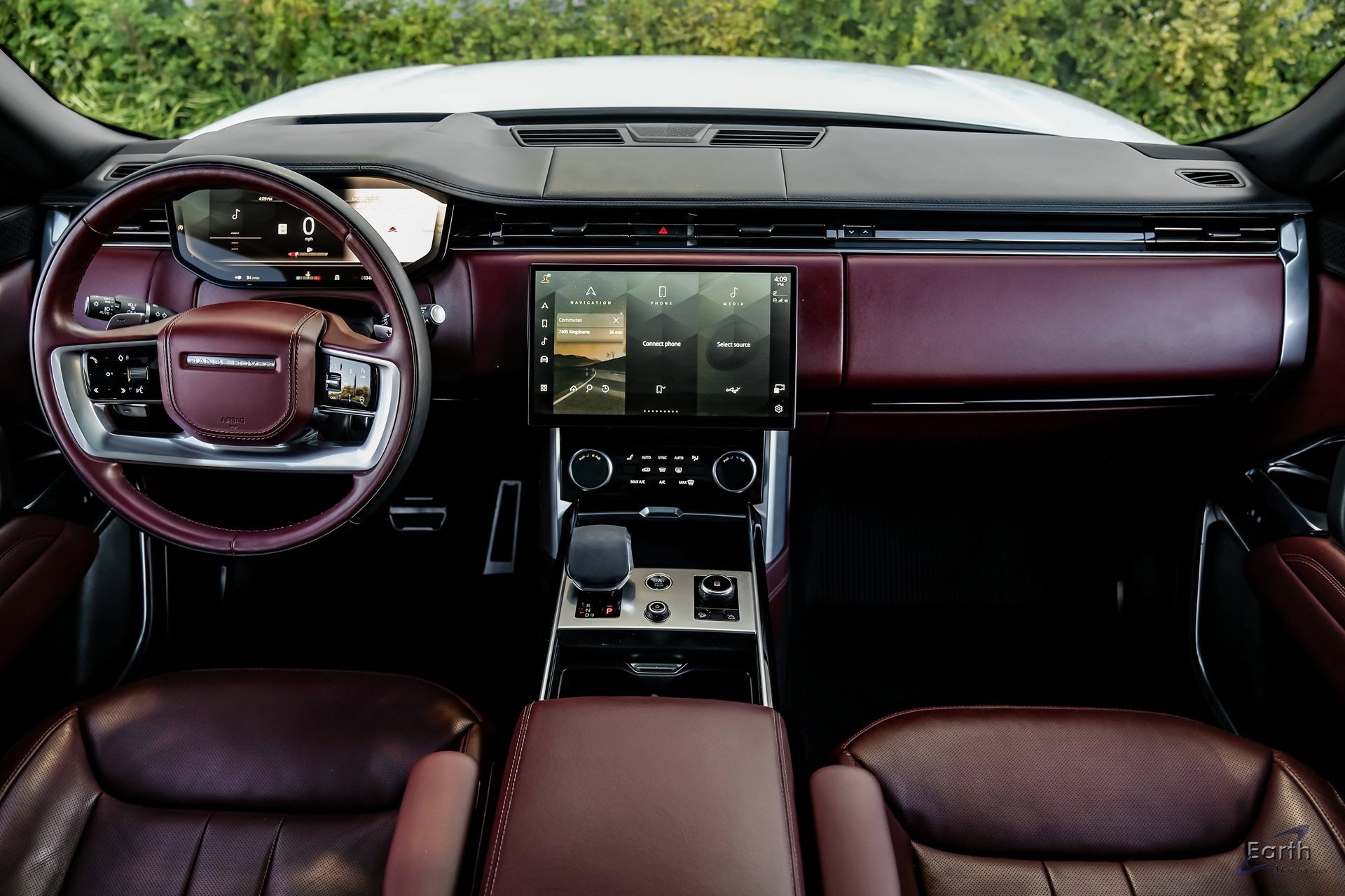 Used 2023 Land Rover Range Rover Long Wheelbase Autobiography image 31