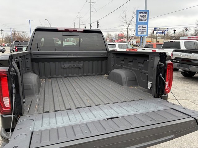 Used 2024 GMC Sierra 1500 AT4 w/ Technology Package image 10
