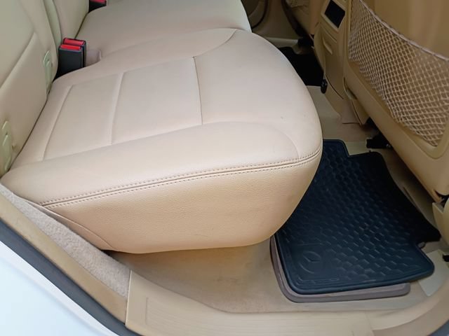 Used 2009 Mercedes-Benz ML 320 BlueTEC 4MATIC image 74