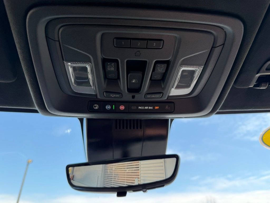 Used 2025 GMC Sierra 2500 Denali Ultimate image 43