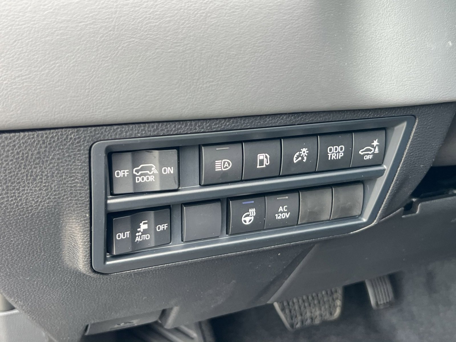 New 2026 Toyota Sequoia Capstone AWD/4WD image 23