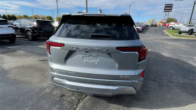 New 2026 GMC Terrain Denali w/ LPO, Floor Liner Package image 9