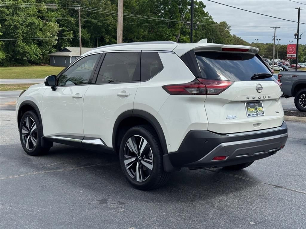 Certified 2023 Nissan Rogue SL w/ SL Premium Package FWD image 5