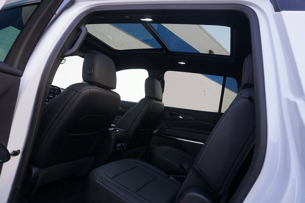 New 2026 Chevrolet Traverse LT w/ Sun and Wheel Package image 29