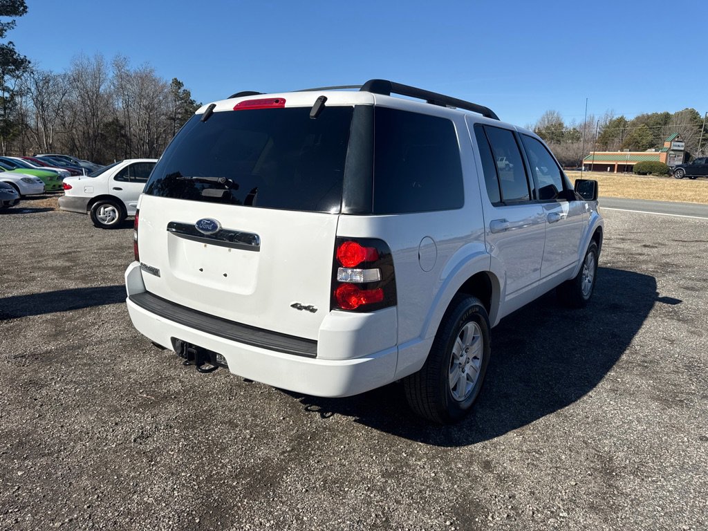 Used 2010 Ford Explorer XLT AWD/4WD image 9