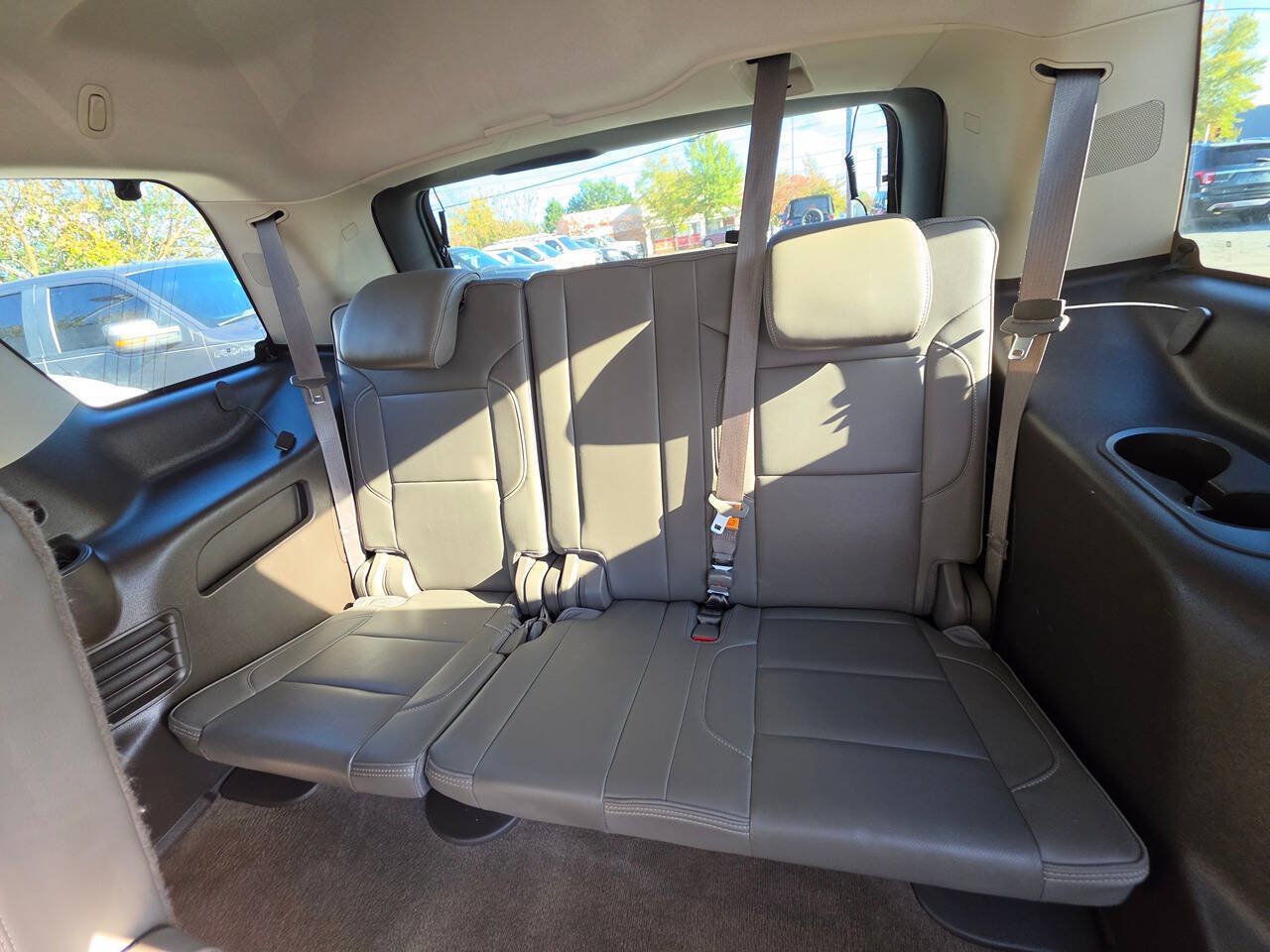 Used 2015 GMC Yukon Denali w/ Touring Package AWD/4WD image 11