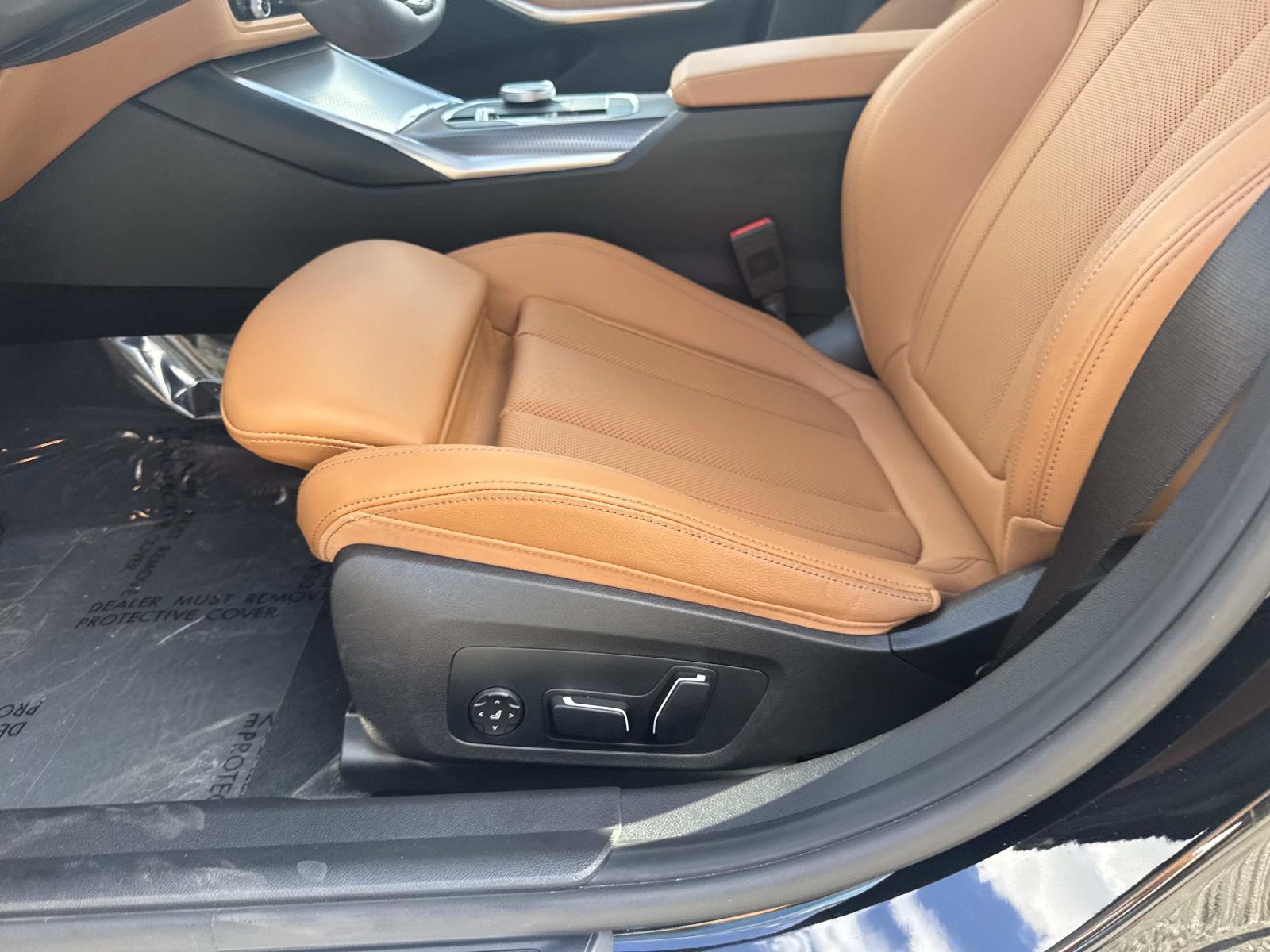 Certified 2025 BMW 330i 330i w/ Convenience Package image 19