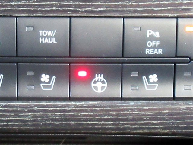 Used 2014 RAM 1500 Limited image 30