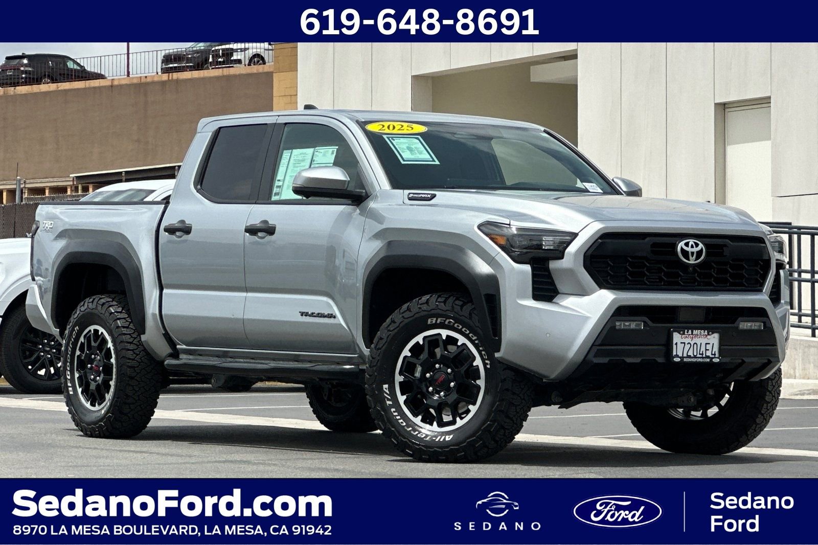 Used 2025 Toyota Tacoma TRD Off-Road w/ TRD Off Road Premium Package AWD/4WD image 1