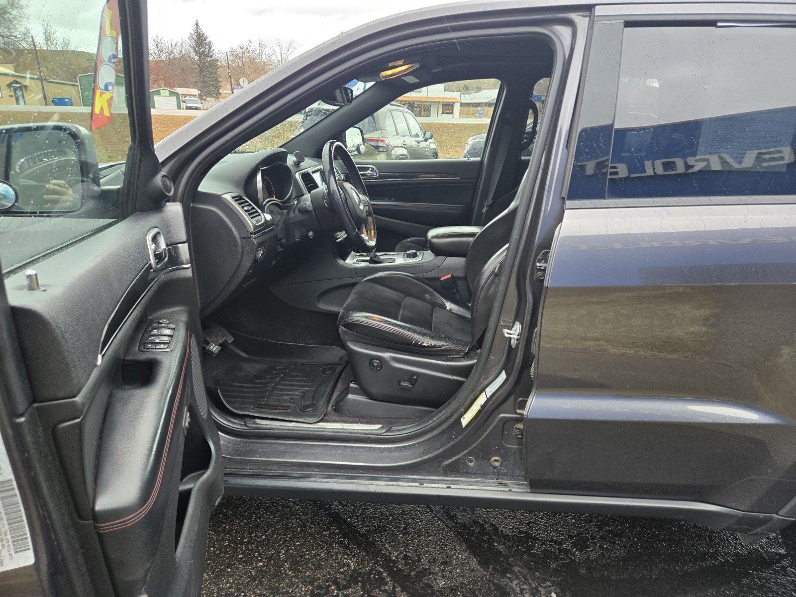 Used 2017 Jeep Grand Cherokee Trailhawk w/ Trailhawk Luxury Group image 9