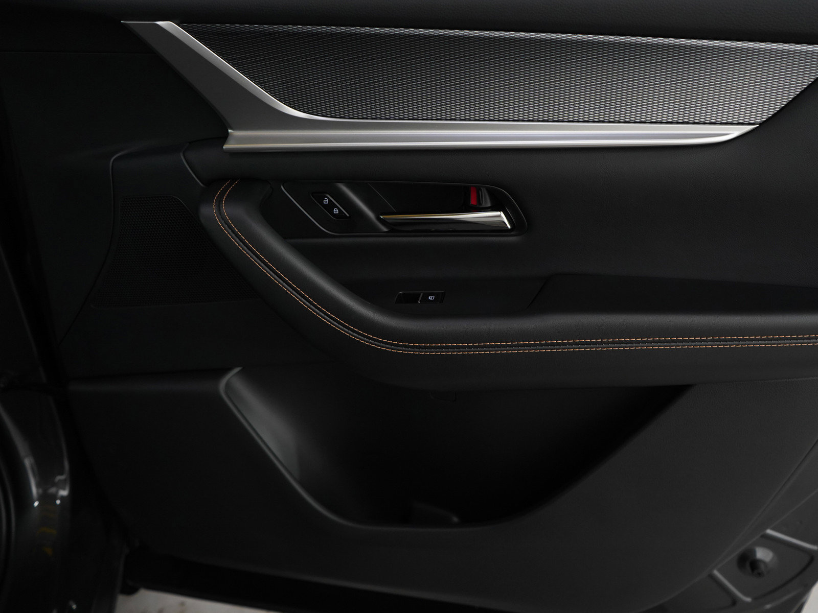 Certified 2025 MAZDA CX-90 Plug-In Hybrid w/ Preferred image 9