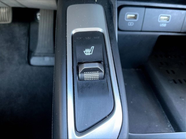 Used 2023 Kia Sorento S FWD image 17