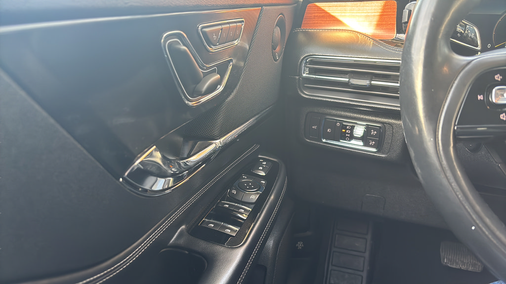 Used 2021 Lincoln Corsair Reserve AWD/4WD image 27