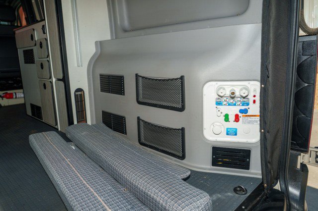 Used 2024 Mercedes-Benz Sprinter 2500 image 36