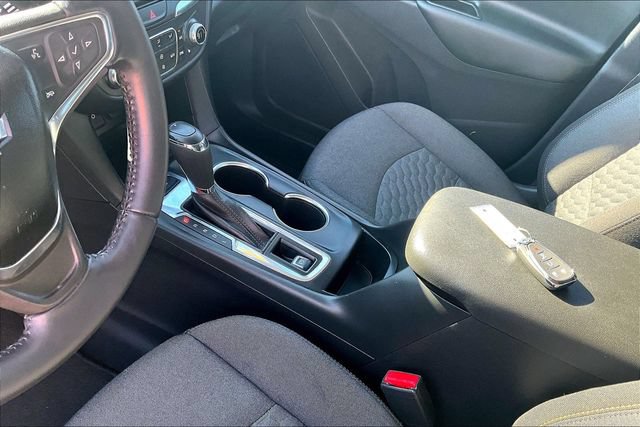 Used 2021 Chevrolet Equinox LT AWD/4WD image 13