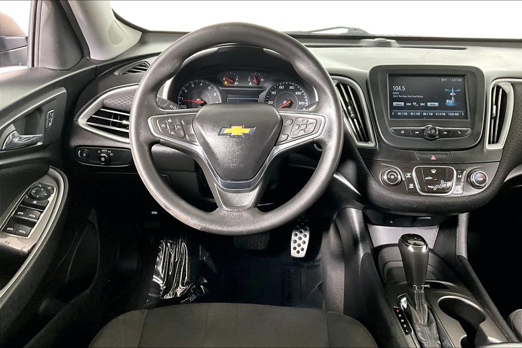 Used 2017 Chevrolet Malibu LS image 5