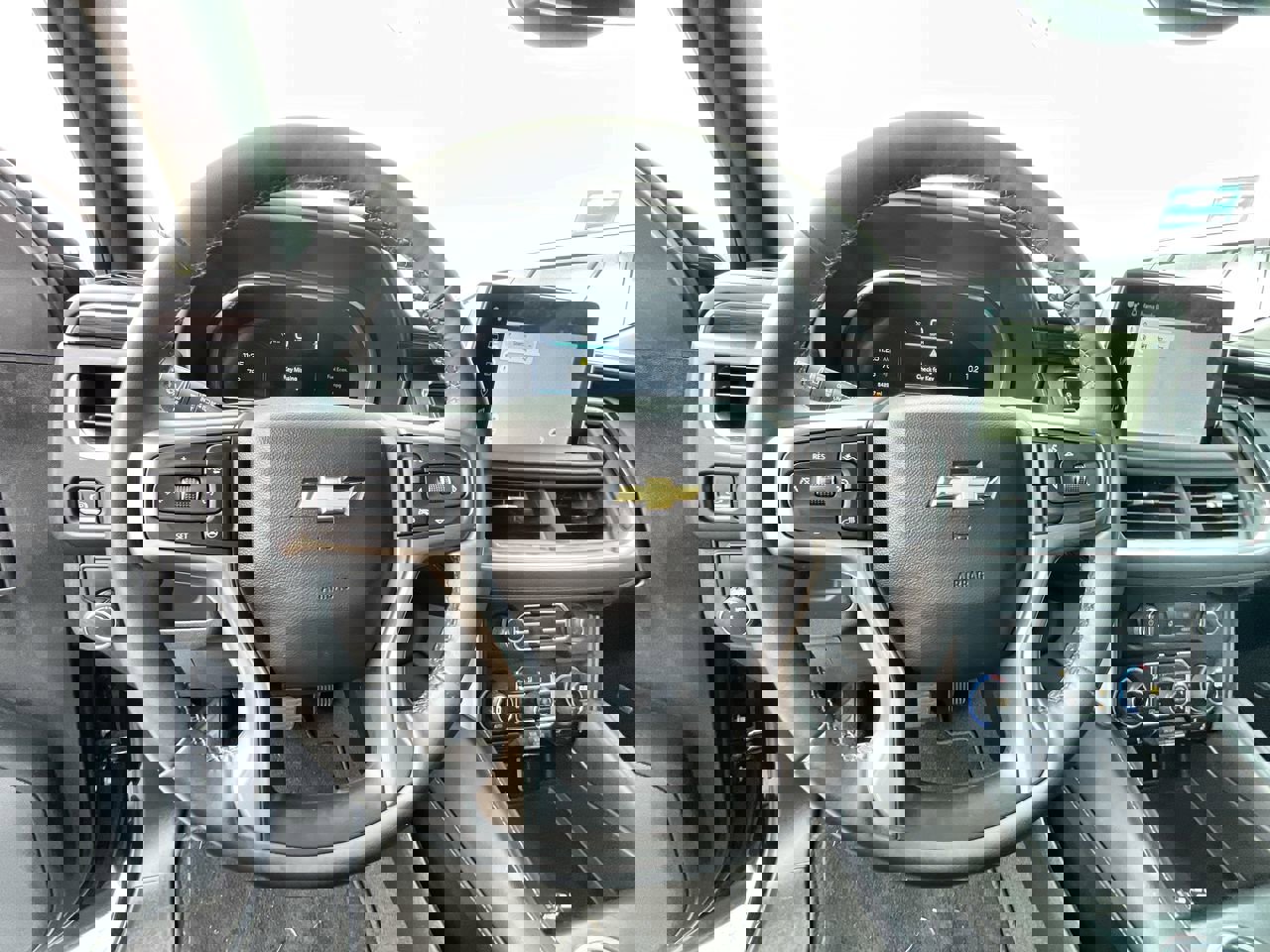 Used 2023 Chevrolet Tahoe LT w/ Luxury Package image 11