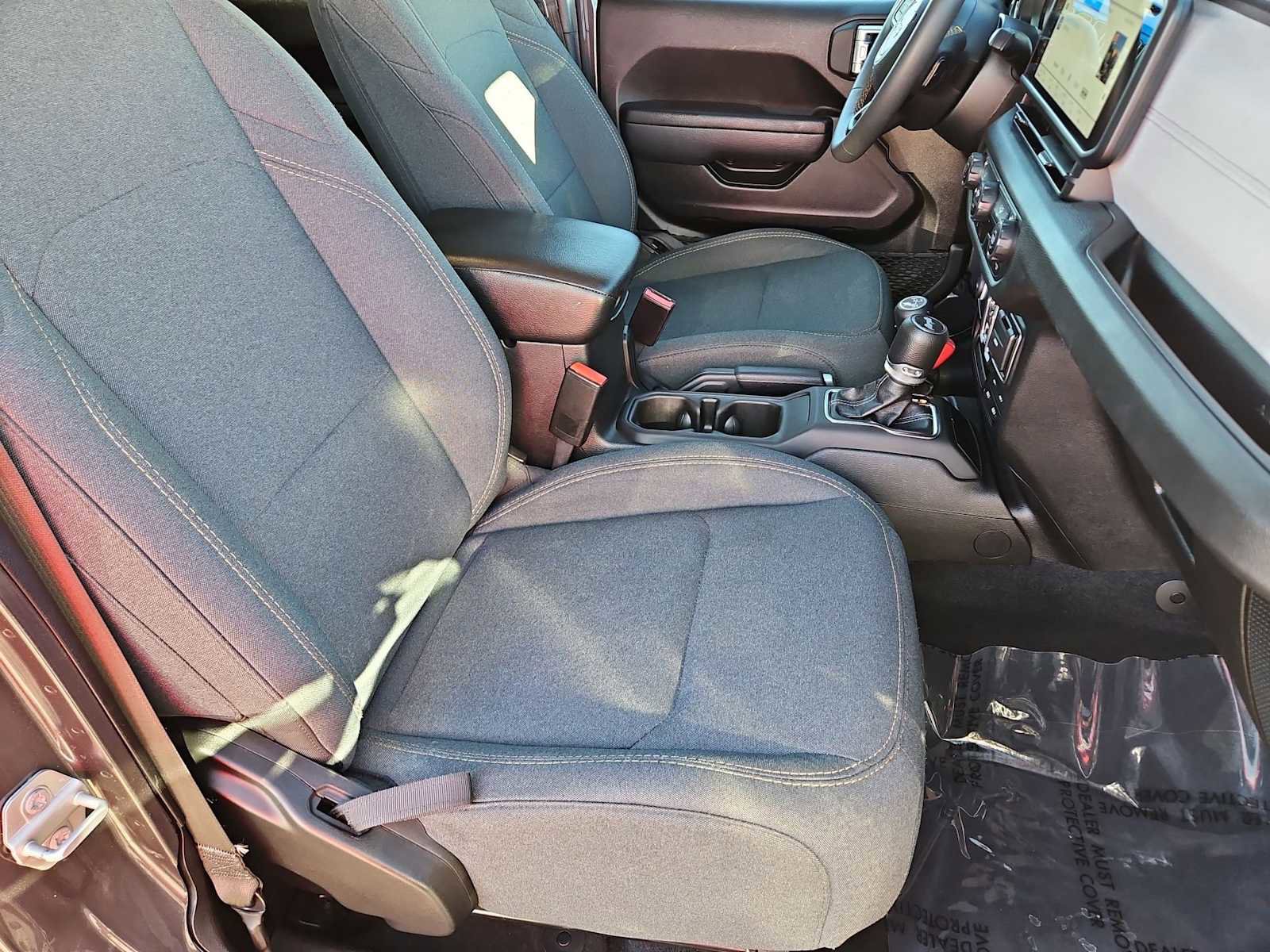 Used 2024 Jeep Wrangler Sport S image 20