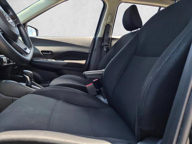 Used 2023 Nissan Kicks S FWD image 11