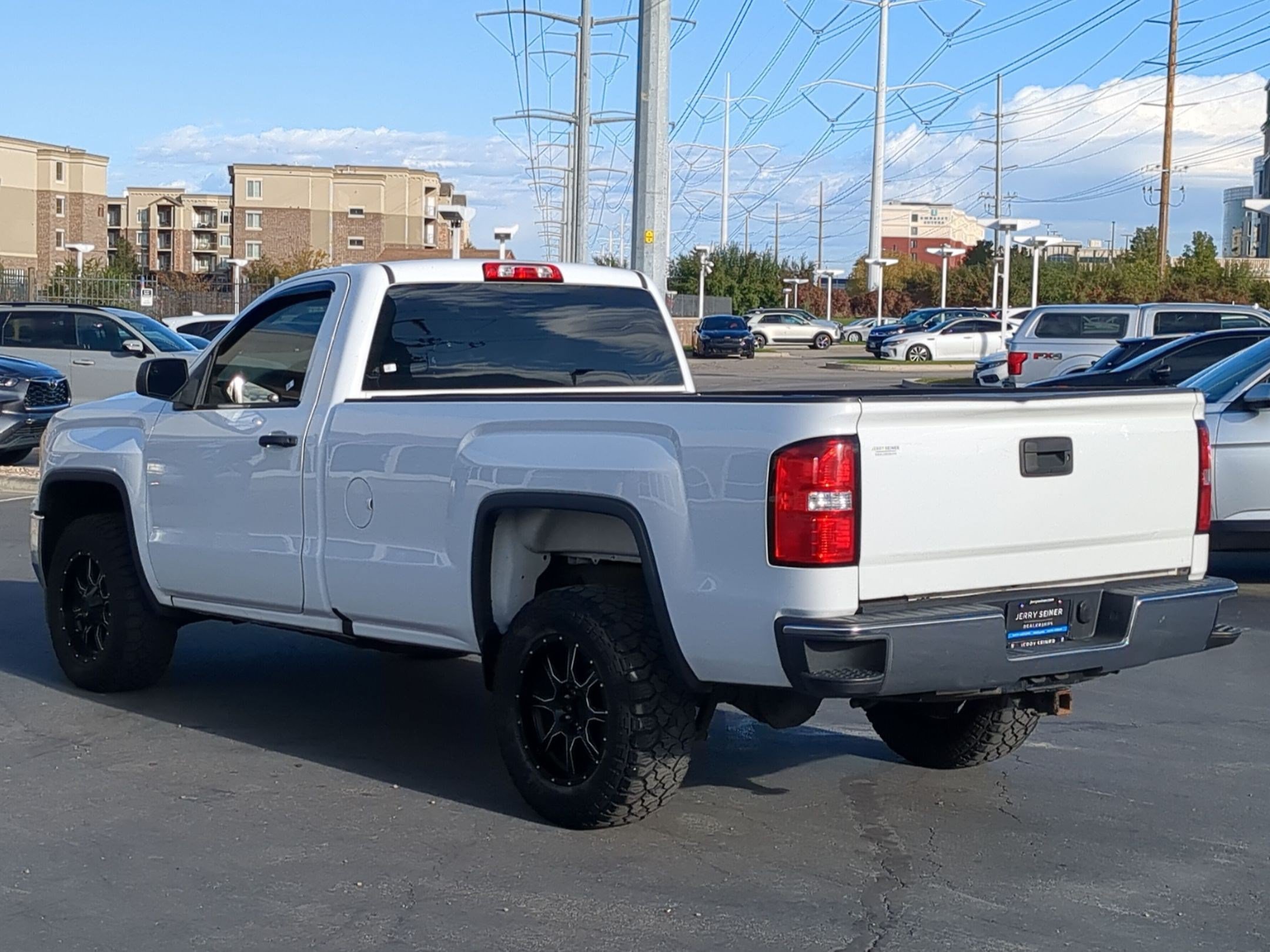 Used 2018 GMC Sierra 1500 2WD Regular Cab image 3