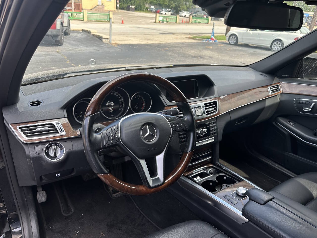 Used 2014 Mercedes-Benz E 350 4MATIC Sedan w/ Premium 1 Package image 4